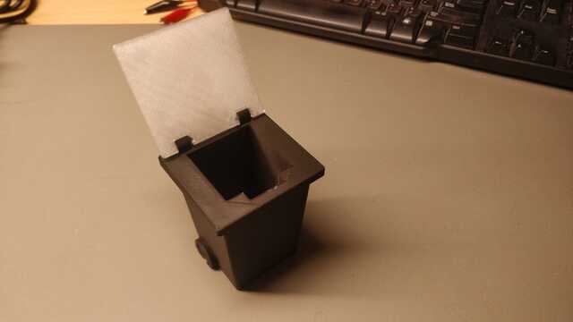 Model wheelie bin with open lid